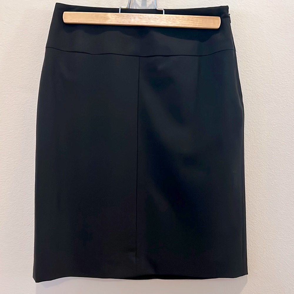 NWOT Banana Republic black midi pencil skirt